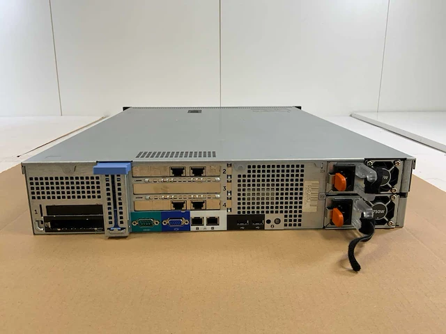 Dell poweredge r520, 2x xeon(r) e5-2420, 12x 16 gb ram, 1x 3.84 tb nvme(mz1lb3t8hmla-00007) - 1x 1 tb nvme(ssd 970 evo plus) rack mount chassis - afbeelding 5 van  8