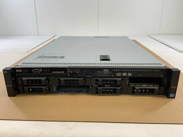 Dell poweredge r520, 2x xeon(r) e5-2420, 8x 8 gb ram, 1x 3.84 tb nvme(mz1lb3t8hmla-00007) rack mount chassis - afbeelding 1 van  8