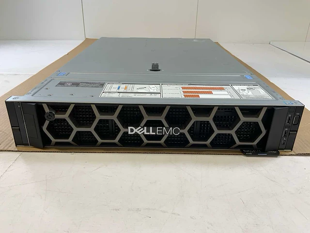 Dell poweredge r740, 2x xeon(r) gold 6144, 16x 32 gb ram (002c0632002c), no hdd rack mount chassis - afbeelding 1 van  8