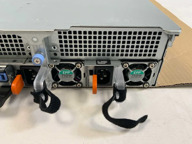 Dell poweredge r740, 2x xeon(r) gold 6144, 24x 32gb ram (002c0632002c), no hdd rack mount chassis - afbeelding 6 van  8