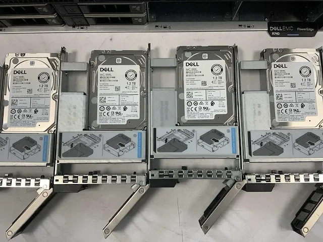 Dell poweredge r740, 2x xeon(r) silver 4110, 12x 8 gb ram, 2x 600 gb sas (al14sxb60eny), 2x 900 gb sas (st900mp0026), 4x 1 tb sas (st1200mm0099) rack mount chassis - afbeelding 2 van  12
