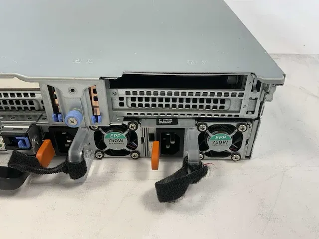 Dell poweredge r740, 2x xeon(r) silver 4110, 12x 8 gb ram, 2x 600 gb sas (al14sxb60eny), 2x 900 gb sas (st900mp0026), 4x 1 tb sas (st1200mm0099) rack mount chassis - afbeelding 8 van  12