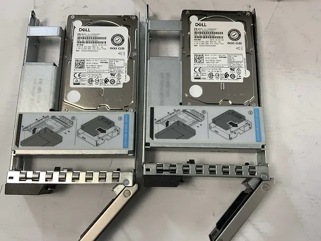 Dell poweredge r740, 2x xeon(r) silver 4110, 12x 8 gb ram, 2x 600 gb sas (al14sxb60eny), 2x 900 gb sas (st900mp0026), 4x 1 tb sas (st1200mm0099) rack mount chassis - afbeelding 11 van  12