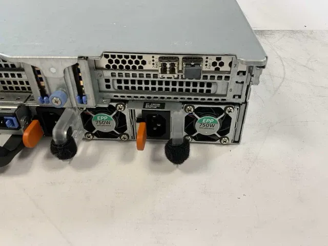 Dell poweredge r740, 2x xeon(r) silver 4114, 4x 32 gb ram, no hdd rack mount chassis - afbeelding 6 van  10