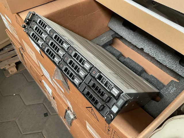 Dell powervault file server network - afbeelding 1 van  4