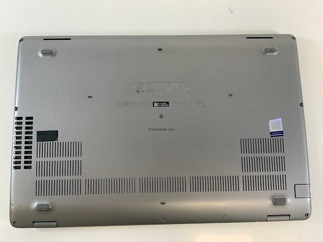 Dell precision 3551 15.5", core(tm) i5 10th gen, 16 gb ram, 1 tb nvme, nvidia quadro p620 4 gb laptop - afbeelding 6 van  7