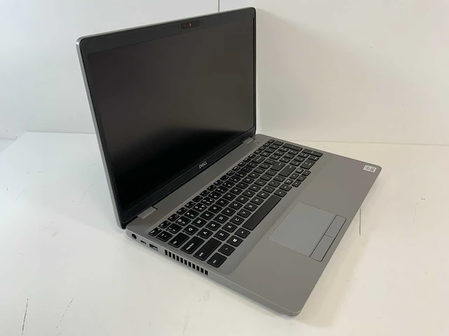 Dell precision 3551 15,5”, core(tm) i5 10th gen, 32 gb ram, no hdd, nvidia quadro p620 4 gb laptop - afbeelding 2 van  7