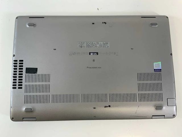Dell precision 3551 15.5", core(tm) i7 10th gen, 16 gb ram, 512 gb nvme, nvidia quadro p620 4 gb laptop - afbeelding 6 van  7