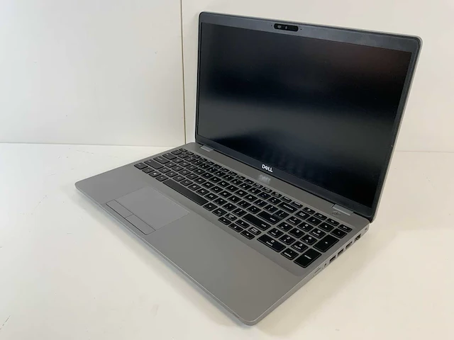 Dell precision 3551 15.5", core(tm) i7 10th gen, 32 gb ram, 1 tb nvme, nvidia quadro p620 4 gb laptop - afbeelding 3 van  7