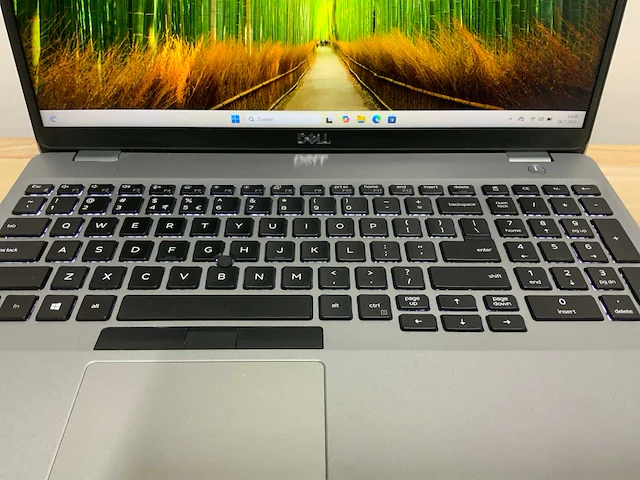 Dell precision 3551(xeon) laptop - afbeelding 2 van  9