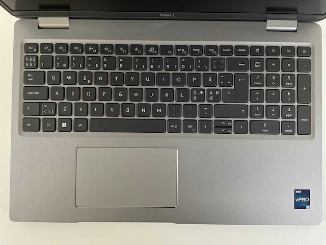 Dell precision 3570 15.5”, core(tm) i7 12th gen, 16 gb ram, 512 gb nvme, nvidia t550 gpu 4 gb laptop - afbeelding 4 van  7