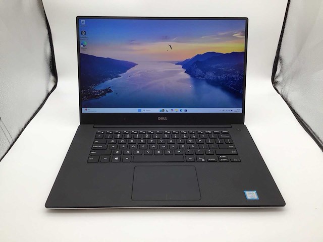 Dell precision 5520 laptop - afbeelding 2 van  7