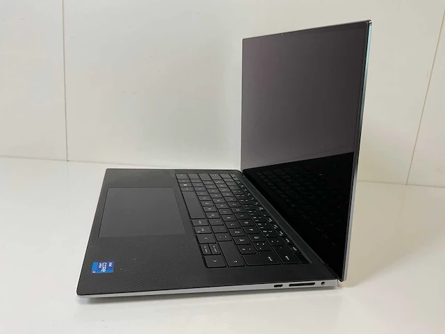 Dell precision 5560 15.6”, core(tm) i7 11th gen, 32 gb ram, 1 tb nvme, nvidia rtx a2000 mobile 4 gb touchscreen laptop - afbeelding 3 van  6