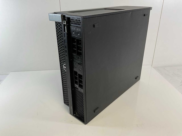 Dell precision 5820, xeon(r) w-2104, 64 gb ram, 256 gb ssd, amd radeon pro wx 2100 2 gb workstation - afbeelding 4 van  6