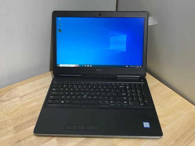 Dell precision 7510 (i7 gen6) laptop - afbeelding 1 van  8