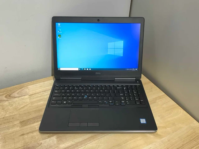 Dell precision 7520 (i7 gen7) laptop - afbeelding 1 van  10