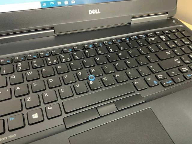 Dell precision 7520 (i7 gen7) laptop - afbeelding 4 van  10