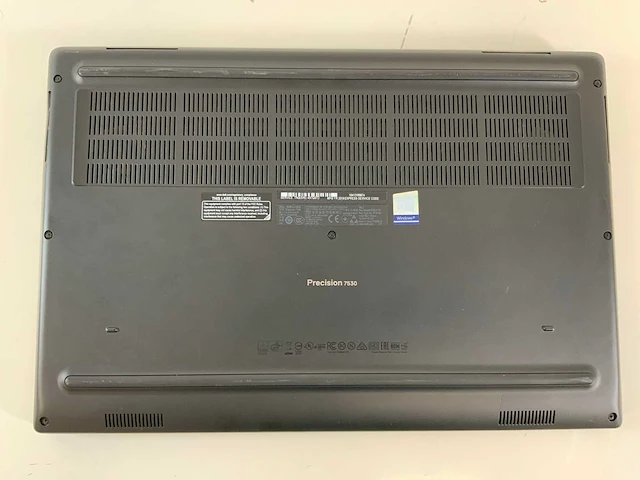 Dell precision 7530 15.5", core(tm) i7 8th gen, 64 gb ram, no hdd, nvidia quadro p2000 mobile 4 gb laptop - afbeelding 6 van  7