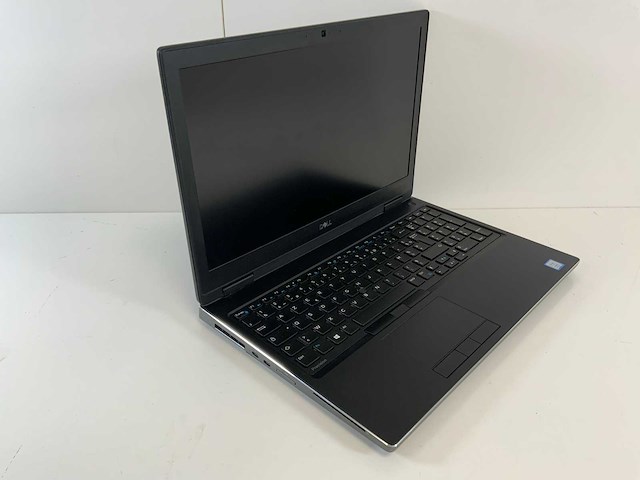 Dell precision 7530 15.5", core(tm) i7 8th gen, 64 gb ram, no hdd, nvidia quadro p2000 mobile 4 gb laptop - afbeelding 2 van  7