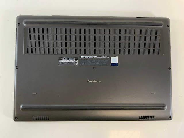 Dell precision 7540 15.5", core(tm) i7 9th gen, 64 gb ram, no hdd, nvidia quadro t2000 mobile 4 gb laptop - afbeelding 6 van  7