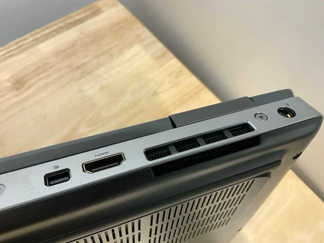 Dell precision 7540 laptop - afbeelding 9 van  10