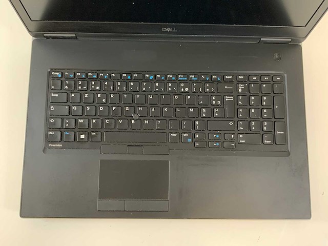 Dell precision 7730 18", core(tm) i7 8th gen, 64 gb ram, 512 gb nvme, nvidia quadro p5200 mobile 16 gb laptop - afbeelding 4 van  7