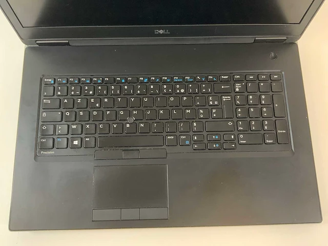 Dell precision 7730 18", core(tm) i7 8th gen, 64 gb ram, no hdd, nvidia quadro p5200 mobile 16 gb laptop - afbeelding 4 van  8