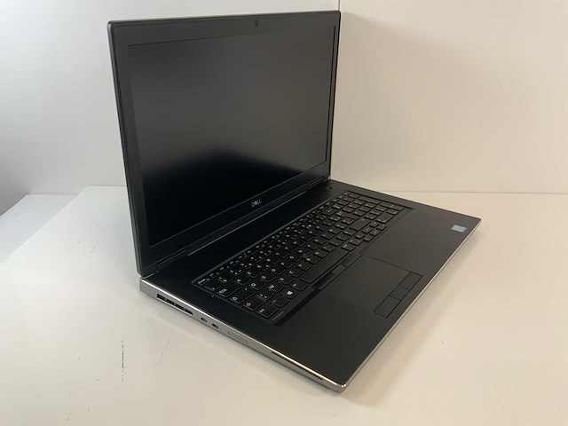 Dell precision 7730 18", core(tm) i7 8th gen, 64 gb ram, no hdd, nvidia quadro p5200 mobile 16 gb laptop - afbeelding 2 van  7
