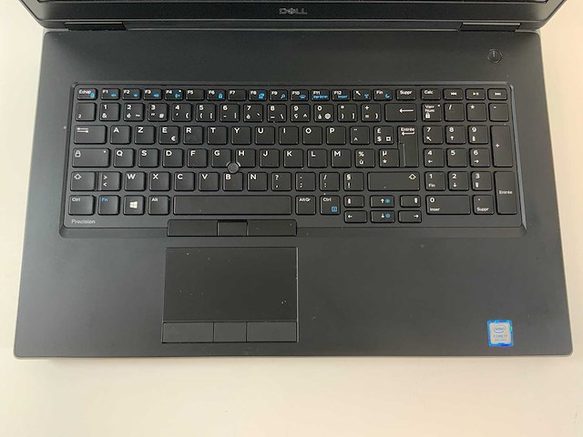 Dell precision 7730 18", core(tm) i7 8th gen, 64 gb ram, no hdd, nvidia quadro p5200 mobile 16 gb laptop - afbeelding 4 van  7