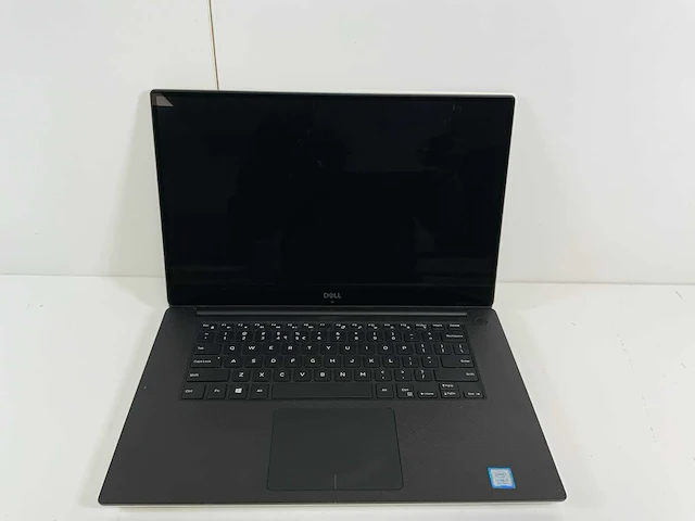 Dell precison 5530 15.5", core(tm) i7 8th gen, 32 gb ram, 512 gb nvme, nvidia quadro p1000 mobile 4 gb laptop - afbeelding 1 van  6