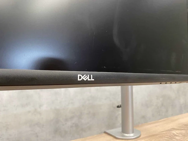 Dell s2421h - 24" monitoren op monitorarm - hdmi - afbeelding 12 van  16
