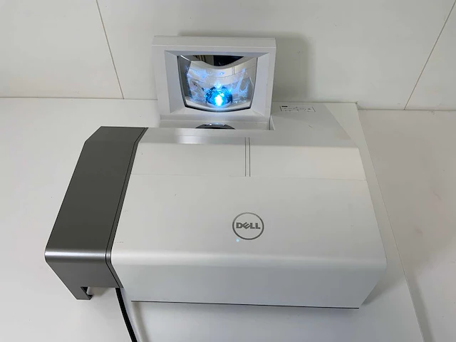 Dell (s500wi) 3200 lumen wxga projector (299 hrs - lamp hours) - afbeelding 3 van  7