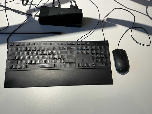 Dell u2415 monitor met dockingstation (2x) - afbeelding 2 van  7