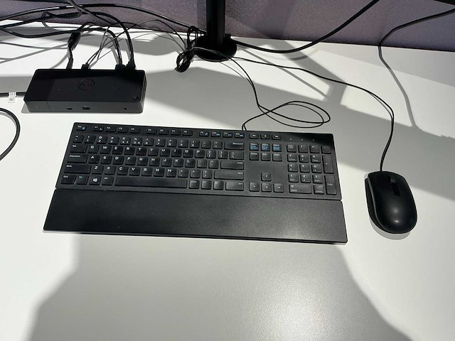 Dell u2415b monitor met dockingstation (8x) - afbeelding 7 van  12