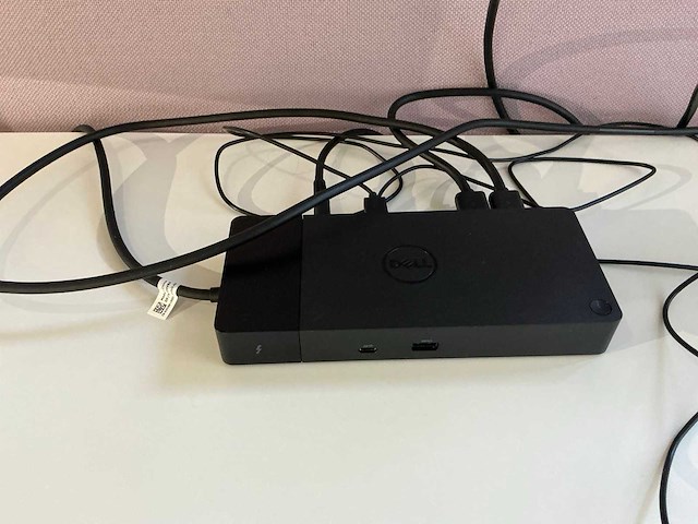 Dell u2415b/p2319h monitor met dockingstation (8x) - afbeelding 8 van  12