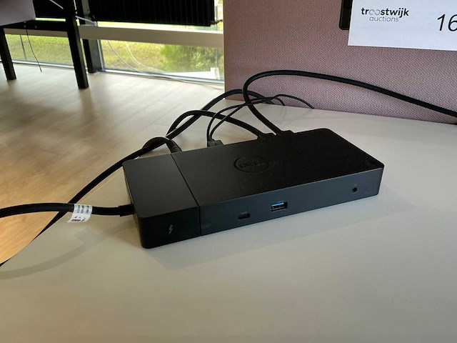 Dell u2415h monitor met dockingstation (4x) - afbeelding 9 van  10