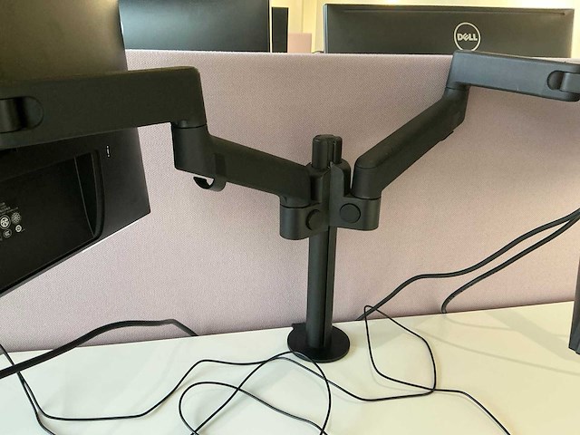 Dell u2415h / p2319h monitor met dockingstation (4x) - afbeelding 9 van  12