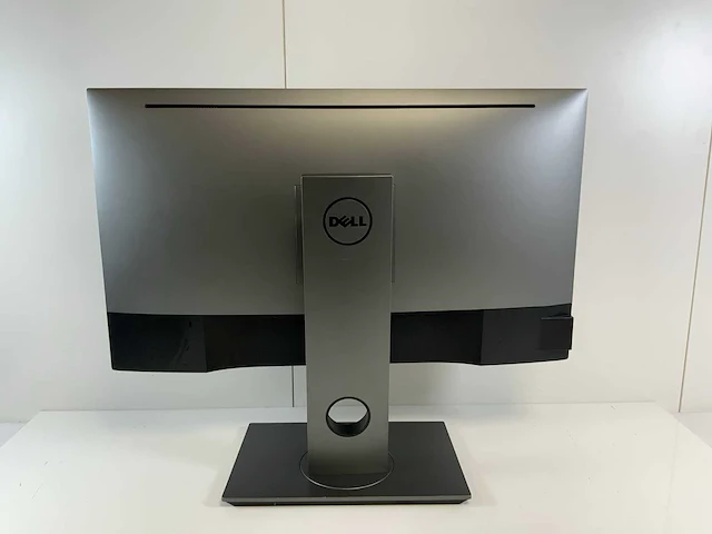 Dell (u2718q) 27", 3840x2160 (uhd) ips monitor - afbeelding 4 van  6