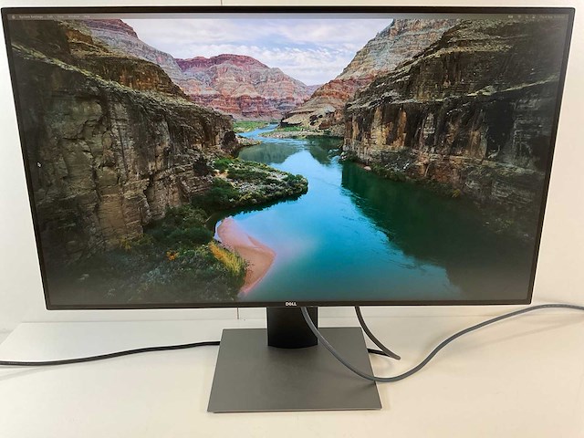 Dell (u2719dc) 27”, 2560x1440 (qhd) ips monitor - afbeelding 1 van  6
