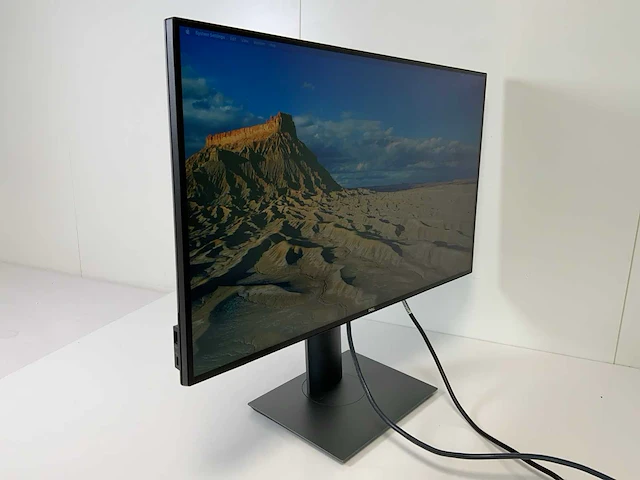 Dell (u2720q) 27”, 3840x2160 (uhd) ips monitor - afbeelding 2 van  7