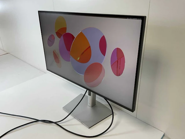 Dell (u2723qe) 27”, 3840x2160 (uhd) ips monitor - afbeelding 2 van  6
