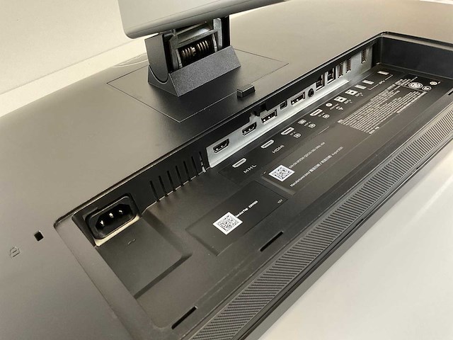 Dell (u3415wb) 34”, 3440x1440 (uwqhd) ips curved monitor - afbeelding 5 van  6