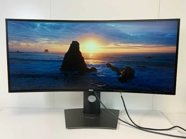 Dell (u3417w) 34”, 3440x1440 (uwqhd) ips curve monitor - afbeelding 1 van  7