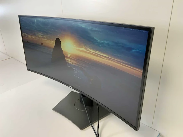 Dell (u3417w) 34”, 3440x1440 (uwqhd) ips curve monitor - afbeelding 2 van  7