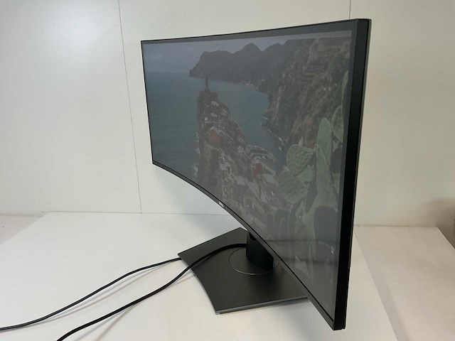 Dell (u3417w) 34”, 3440x1440 (uwqhd) ips curved monitor - afbeelding 3 van  7