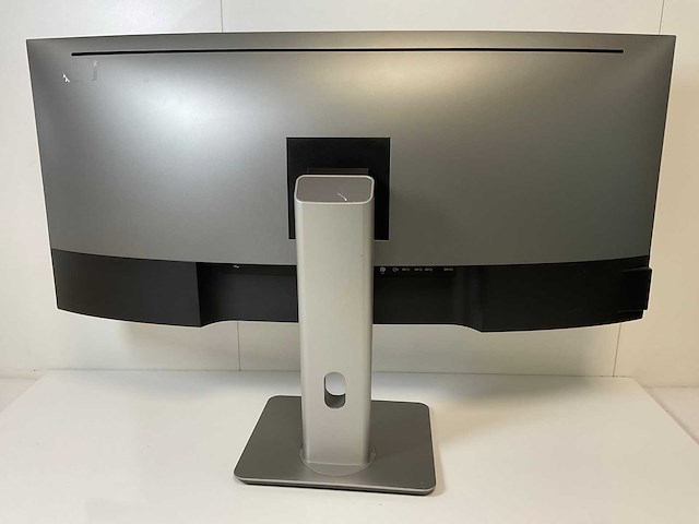 Dell (u3417w) 34”, 3440x1440 (uwqhd) ips curved monitor - afbeelding 4 van  7