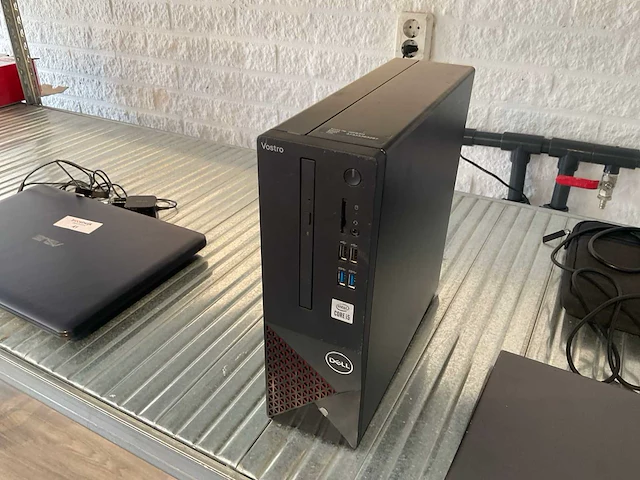 Dell vostro 3681 desktop - afbeelding 2 van  2