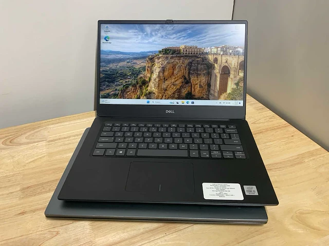 Dell vostro 5490 laptop (2x) - afbeelding 1 van  6