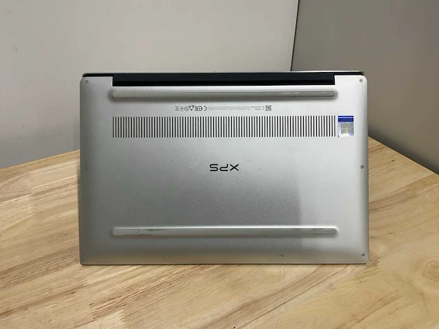 Dell xps 13 8370 laptop - afbeelding 6 van  6