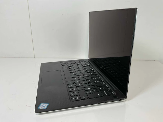 Dell xps 13 9370 13.3”, core(tm) i7 8th gen, 16 gb ram, 512 gb nvme laptop - afbeelding 3 van  7